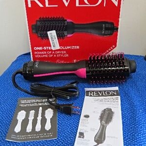 Revlon RVDR5222F One-Step Volumizer & Ionic Hair Dryer with Advanced Tourmaline